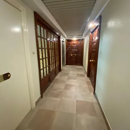 Apartment Elegance Et Serenity Luxury 50 M From The