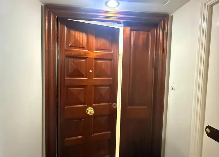 公寓 Elegance Et Serenity Luxury 50 M From The 昂蒂布